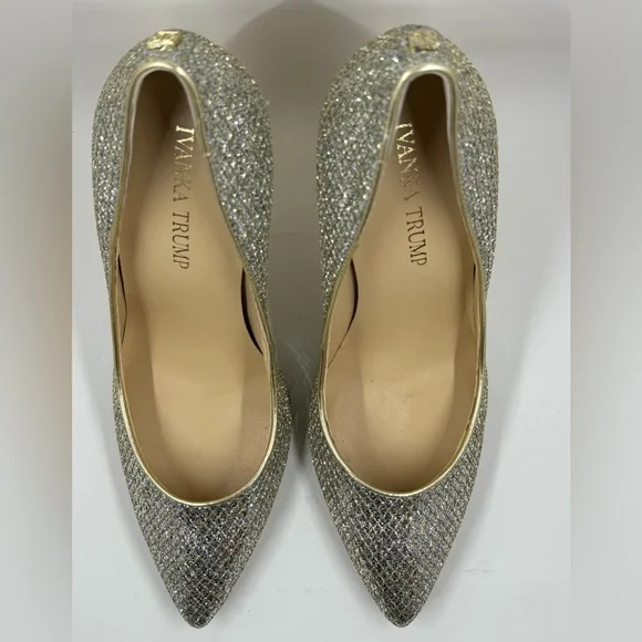 Ivanka Trump Gold Heels Elegant Metallic Design - Picture 2 of 3